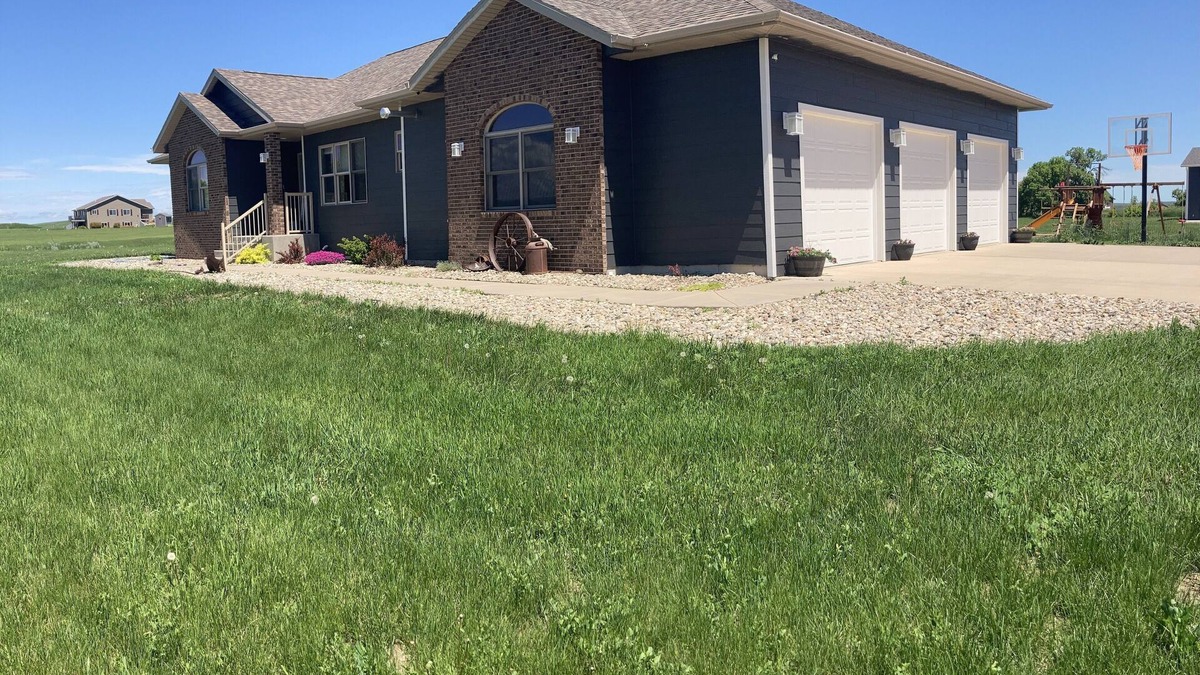 Piedmont House | Creek View 23 miles from Sturgis