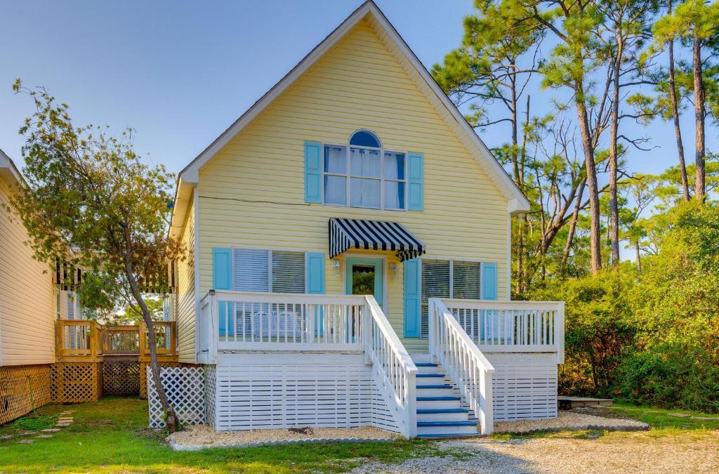 Dauphin Island House | Creekfront Dauphin Island Cottage Walk to Gulf!