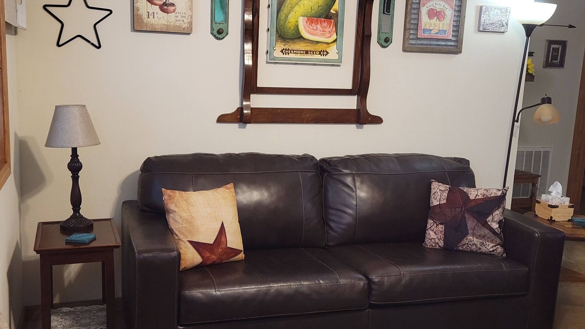 Murfreesboro Condo | Creekside # 4 - Your Home Away from Home!