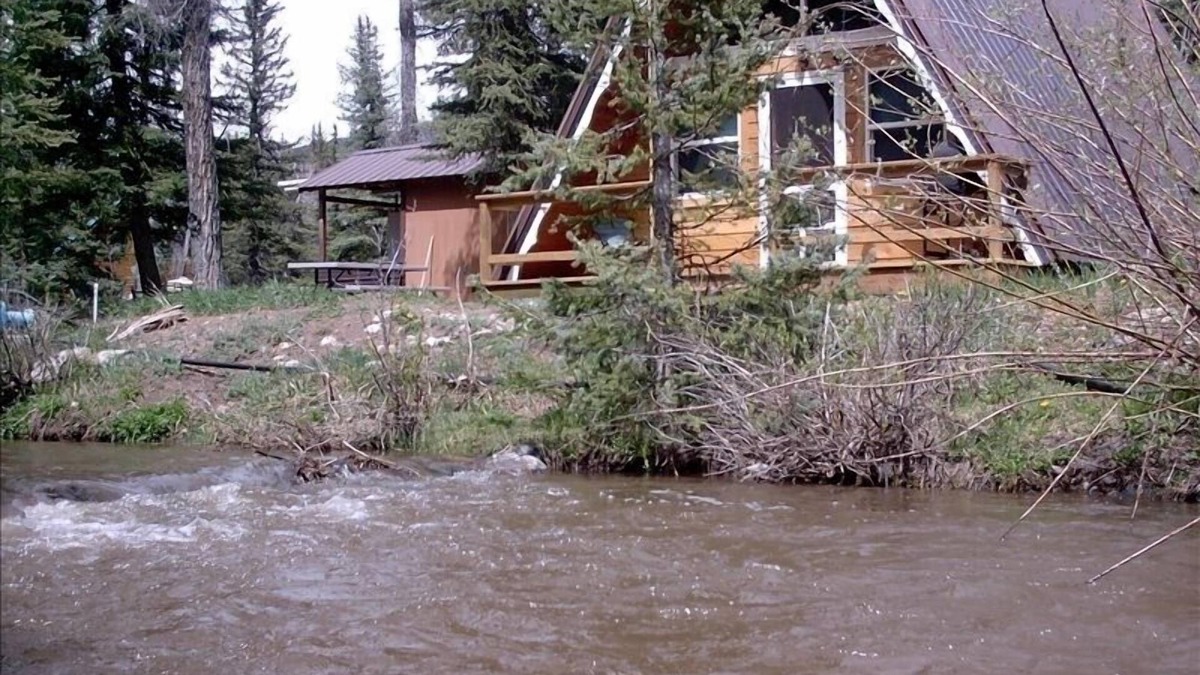 Bayfield Cabin | Creekside A-Frame One acre of land