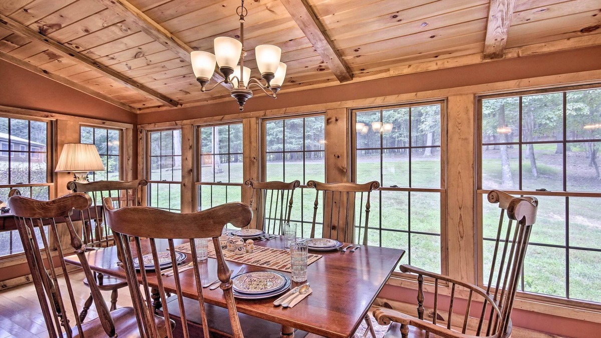Berkeley Springs Cottage | Creekside Berkeley Springs Cabin on 35 Acres!
