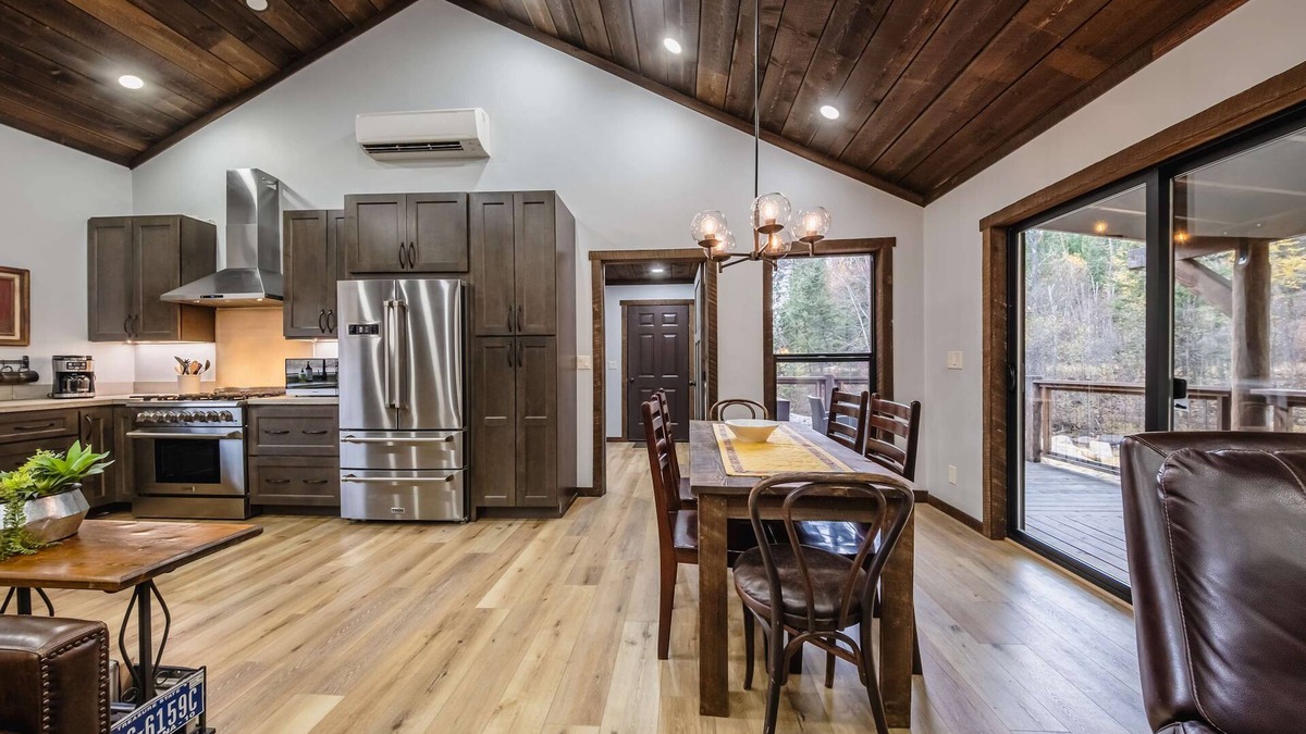 Eureka House | Creekside Cabin – Very Secluded!