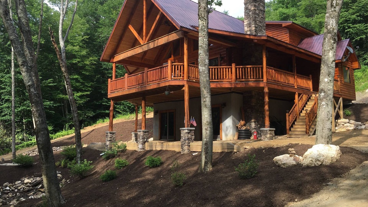 Burks Fork Cabin | Creekside Cabin, Willis, VA