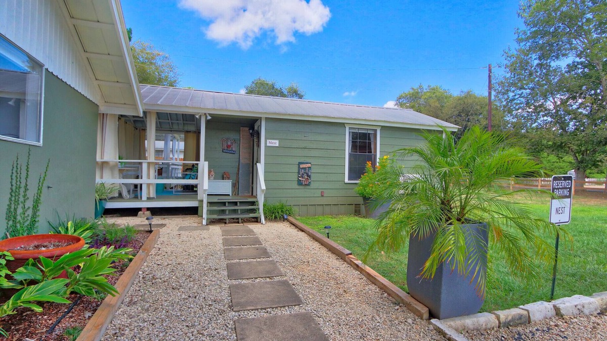 Wimberley Cabin | Creekside Cabins - The Nest | Romantic Cottage with Creek Access