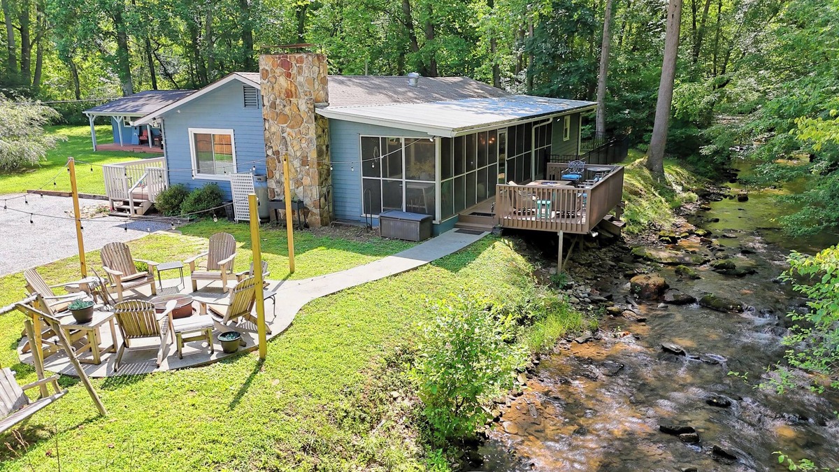 Hiawassee House | Creekside Chill - By Chatuge Home Concierge firepit, dog friendly, Creek, fishing