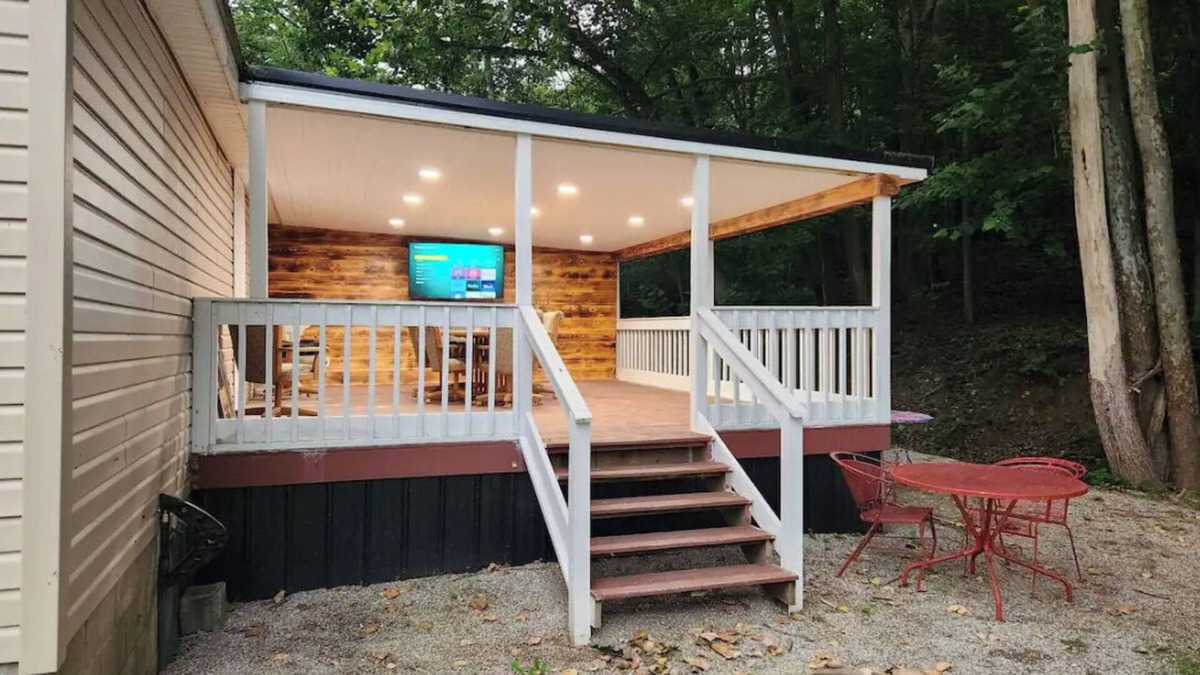 Chillicothe Cottage | Creekside Cottage.