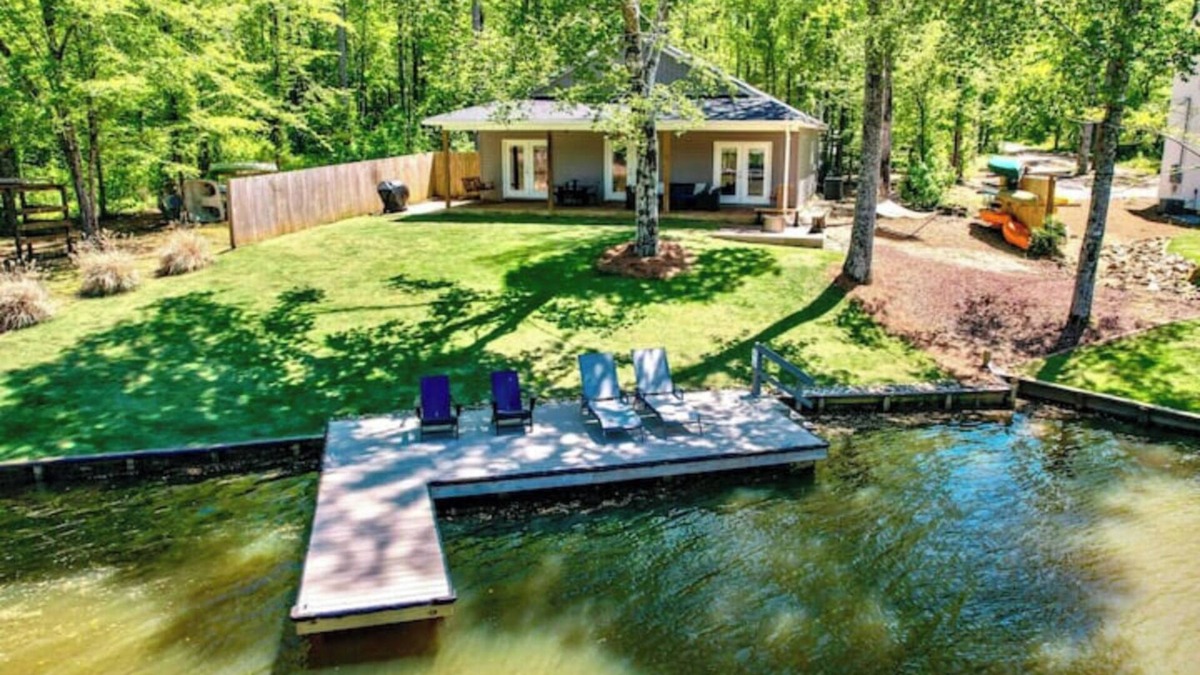 Jacksons' Gap House | Creekside Cottage-kayaks/fire pit/pet friendly