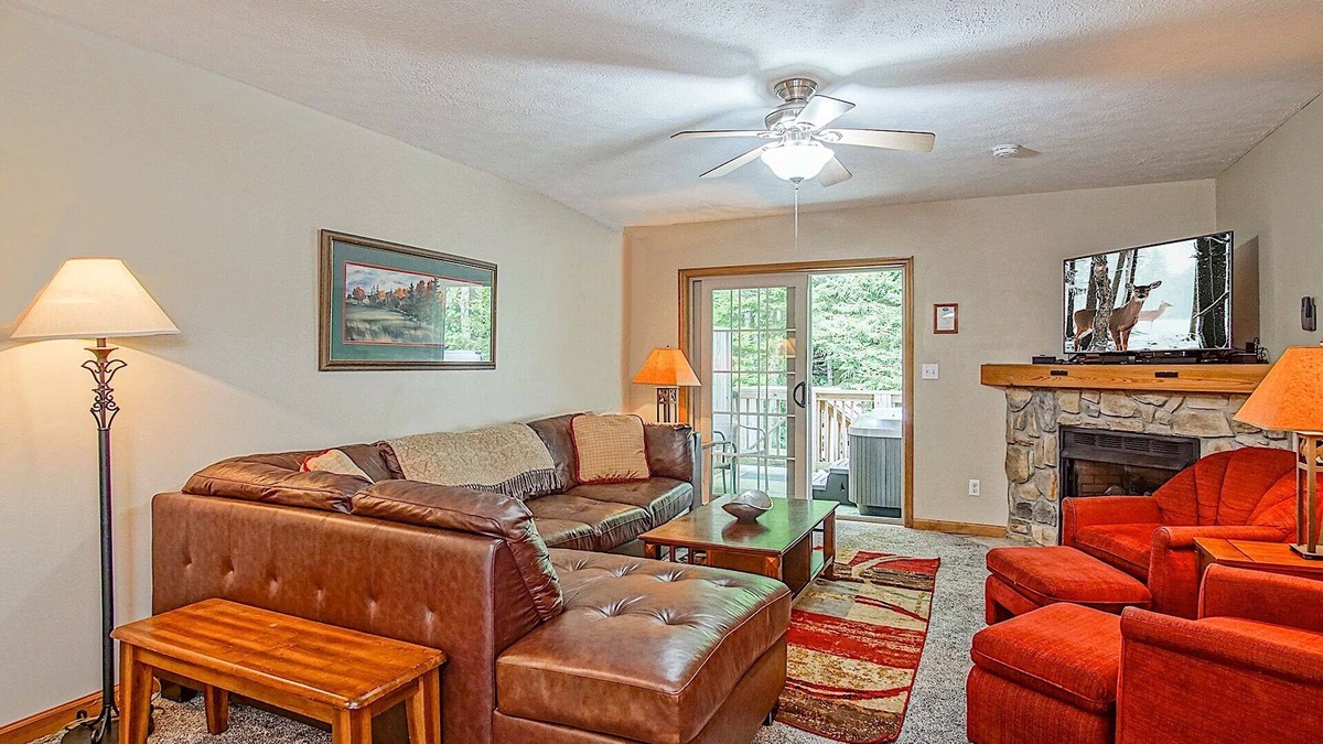 Snowshoe House | Creekside E17, Frisco Kid Retreat Jacuzzi Sleeps 11