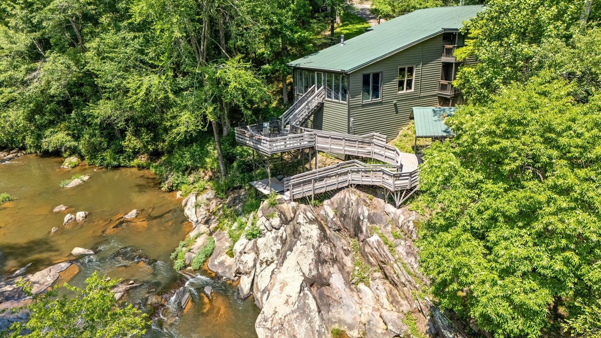 Graham House | Creekside Haven ~ Centralhatchee Creek