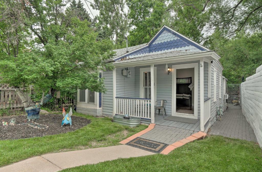 Manitou Springs Historic District House | Creekside Home with Patio, Walk to Manitou Incline!
