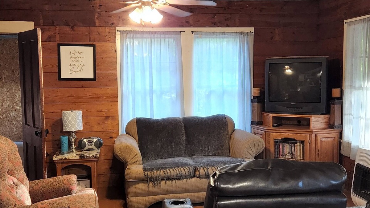 Oden Cabin | Creekside Private Cabin