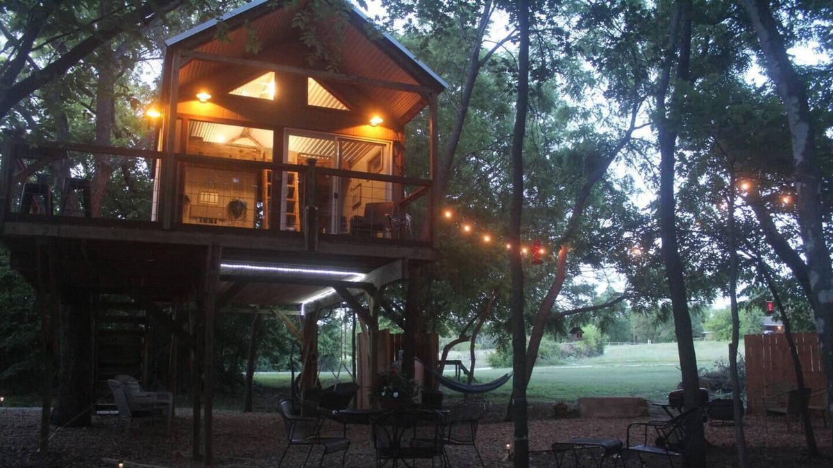 Rosston House | Creekside Treehouse