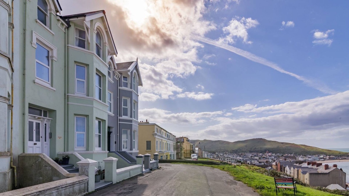 Peel Cottage | Creg Malin View - an apartment that sleeps 4 guests in 2 bedrooms