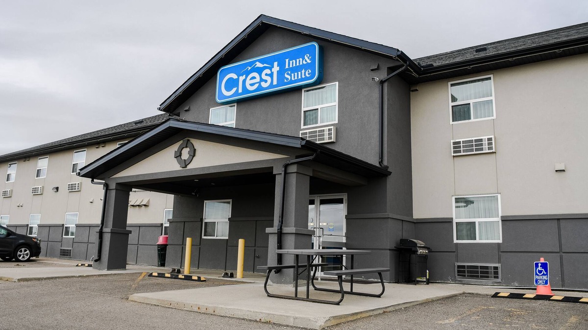 Kindersley Hotel | Crest Inn and suite