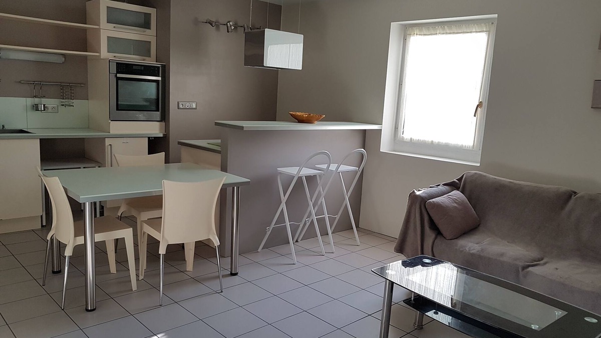 Crest Apartment | Crest Stay in a Furnished Quiet