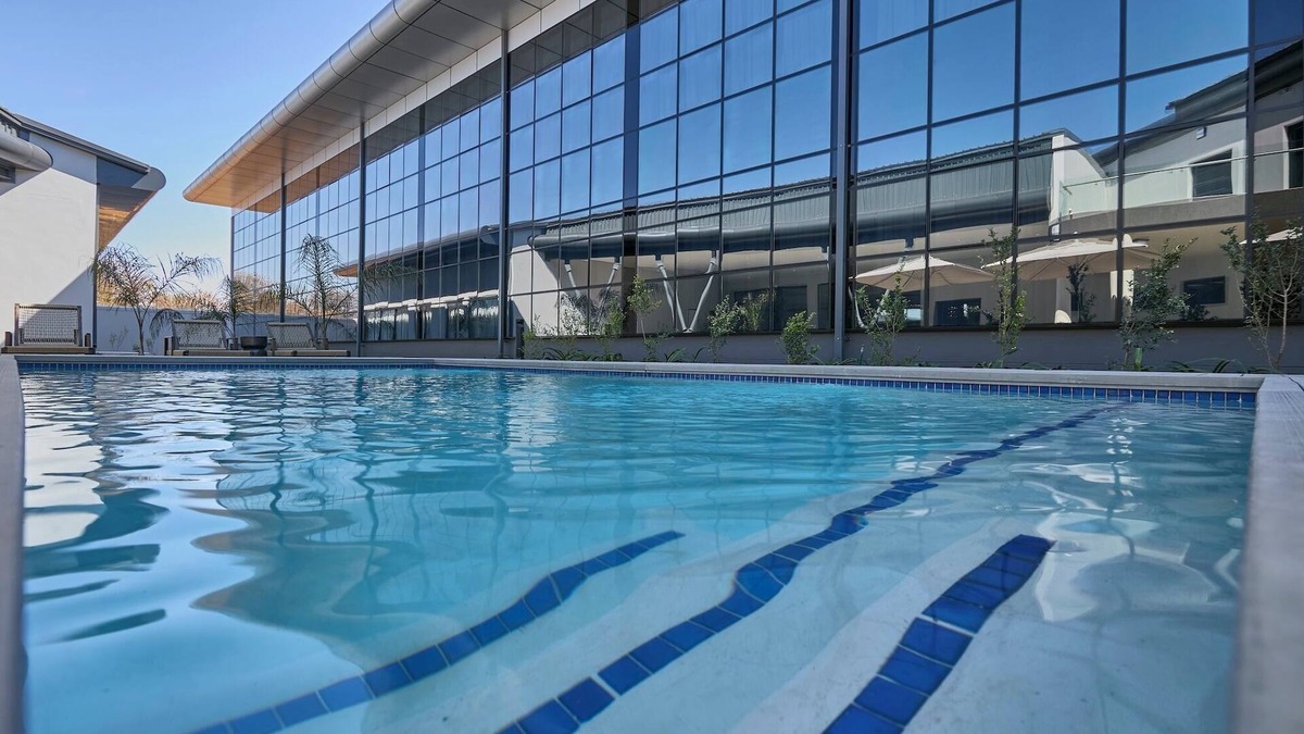 Jwaneng Hotel | Cresta Grande Jwaneng