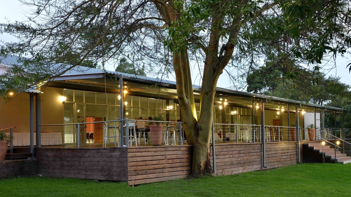 Harare Hotel | Cresta Lodge - Harare