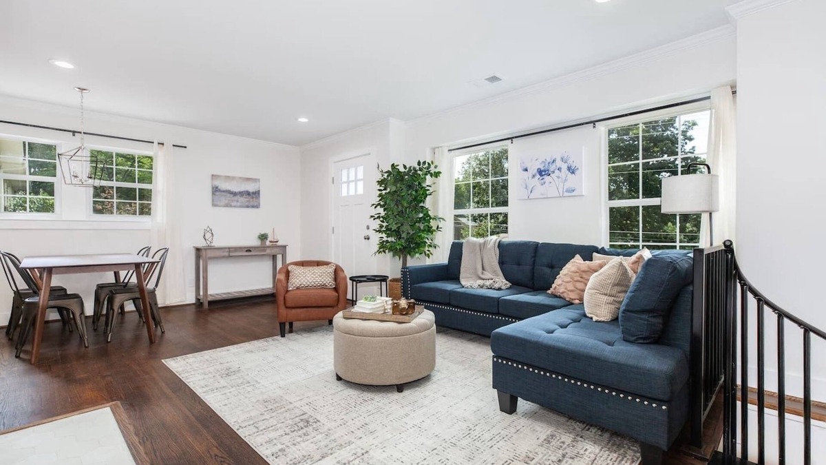 Crestline Heights House | Crestwood Contemporary - Minutes to Downtown!
