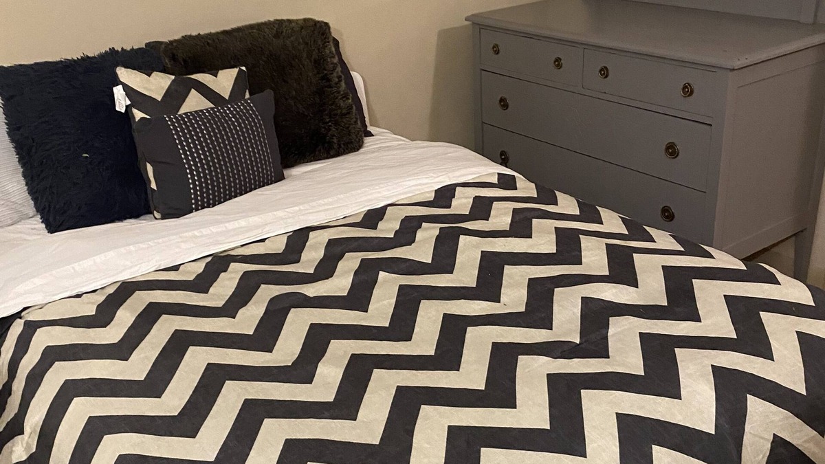 Thunder Bay House | Crew House Sleeps 8 With On Site Parking
