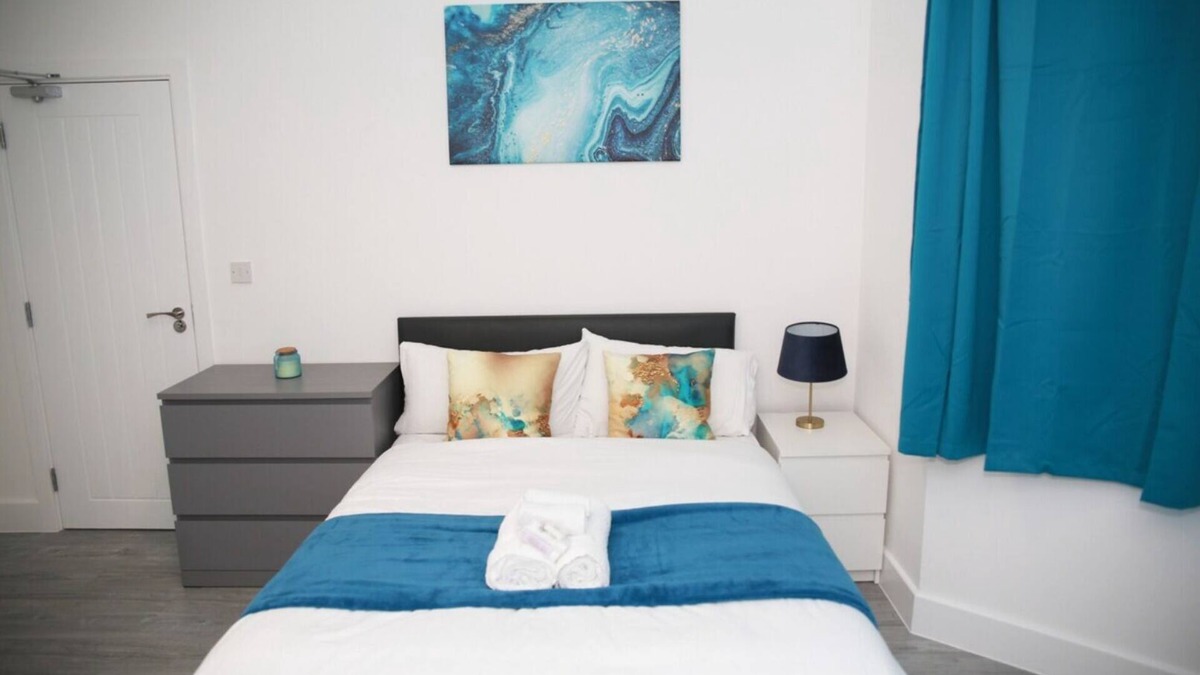 Mapesbury House | Cricklewood Deluxe Ensuite Room