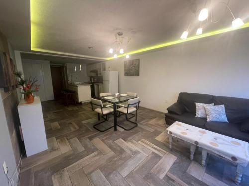 Tlalnepantla de Baz Apartment | Cris Apartamento Nuevo y amplio Tlalnepantla 2-3 per, 5min CDMX Metro Rosario