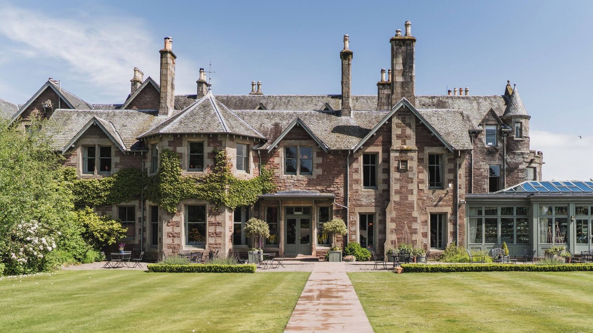 Kinbuck Hotel | Cromlix