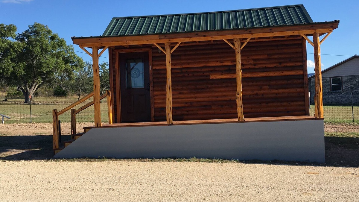 Hamilton Cabin | Crooked Creek Ranch Cabin 2