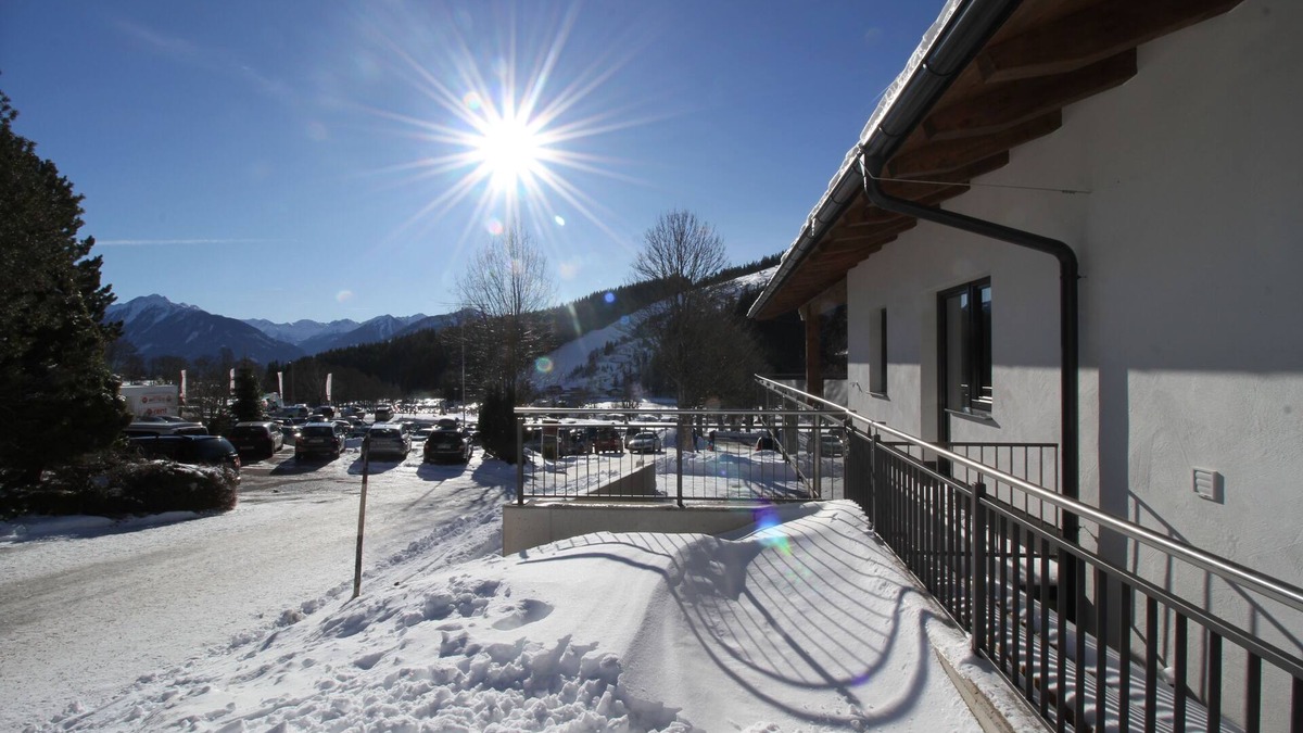Schildlehen Apartment | Cross-country skiing and skiing directly from the house.