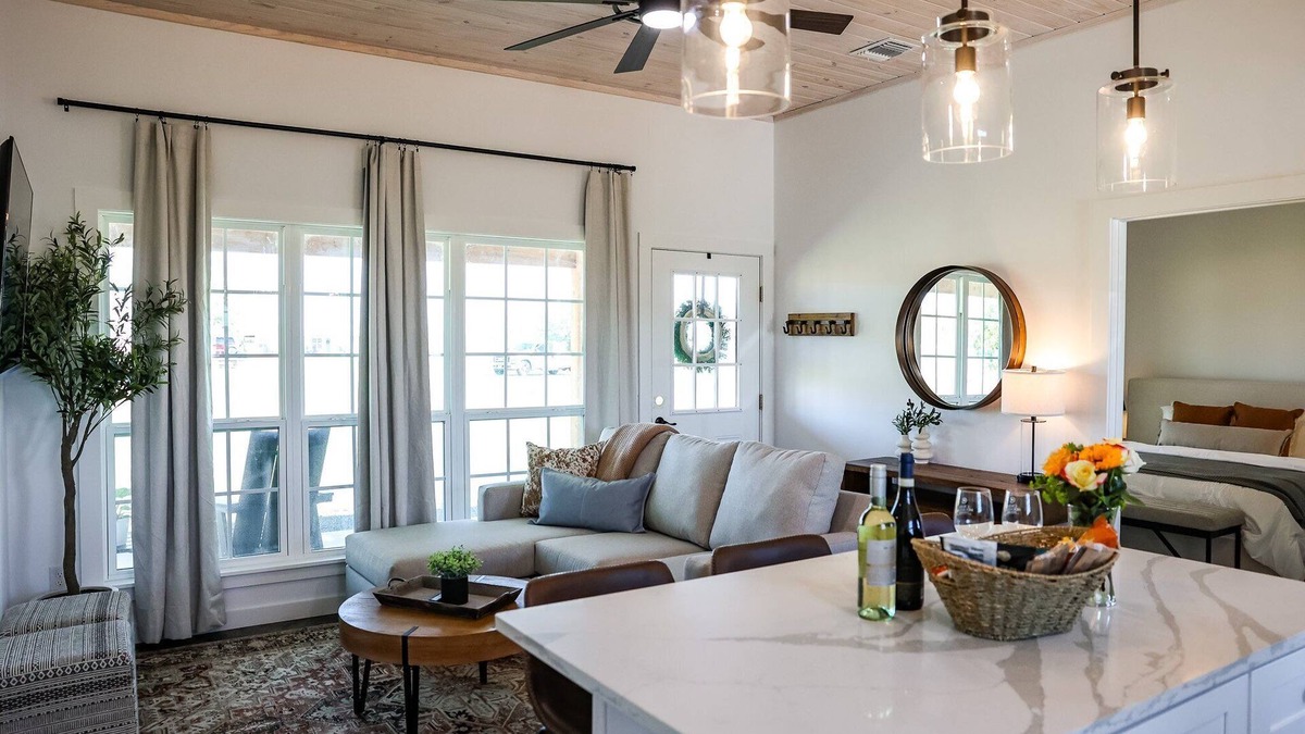 Fredericksburg Cottage | Cross Mountain Cottages 3 | Cozy Porch & Pavilion