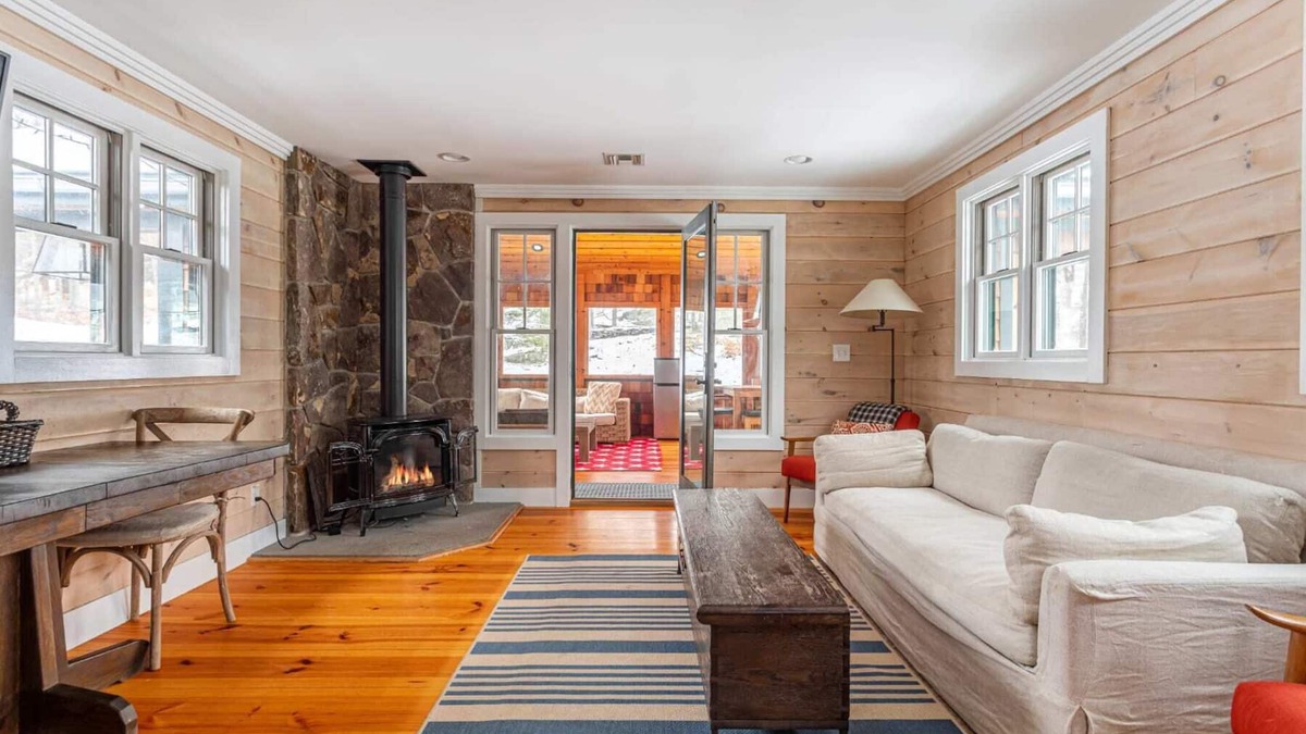 Monticello Cabin | Crosslands - Woodland Escape w/Hot Tub