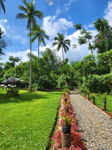 Luisiana House | CROSSROADS HAVEN FARM
