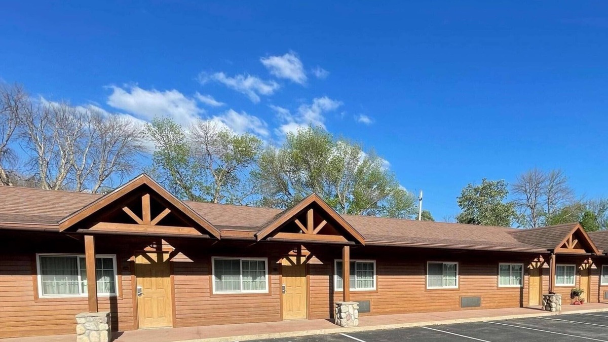 Fort Dodge Hotel | Crossroads Hotel and Event Center