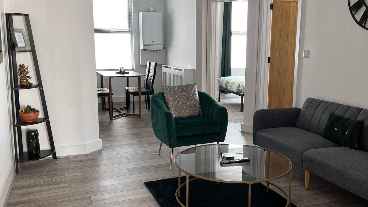 St. Blazey Apartment | Crow nest apartment 2