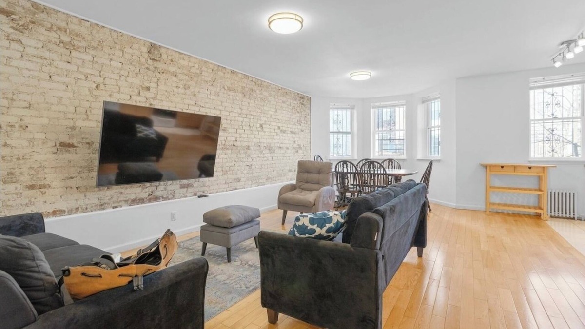Crown Heights Apartment | Crown Height 3 bedroom near subway