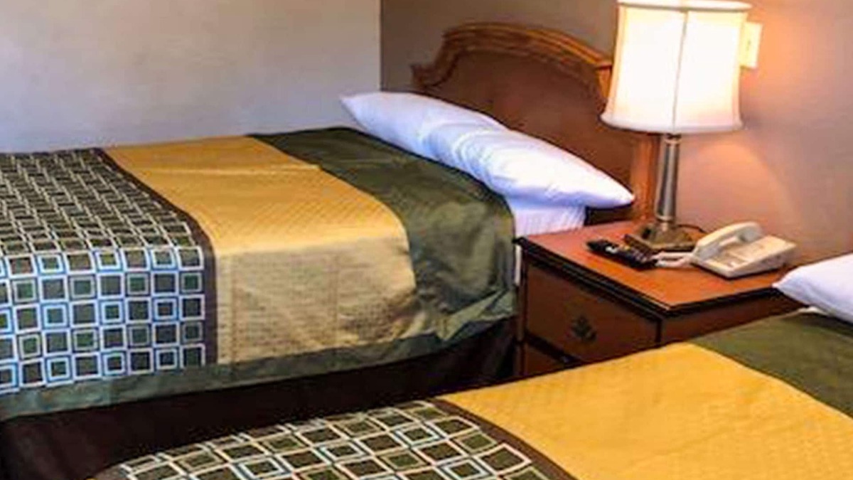 Oakland Hotel | Crown Lodge Motel Oakland