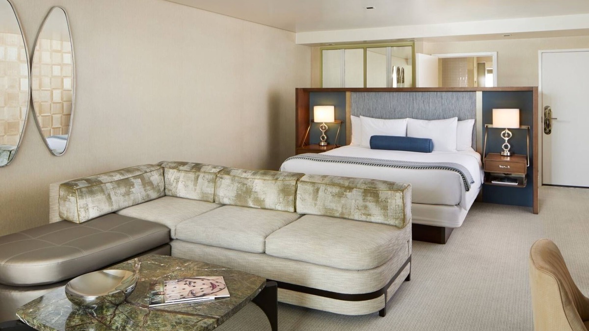 Norma Triangle Hotel | Crown Suite at The London West Hollywood, Free Breakfast, Rooftop Pool