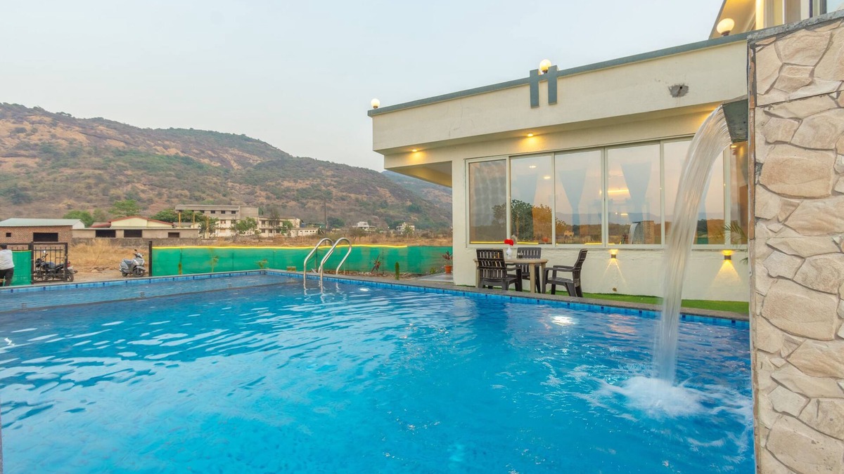 Wadgaon Villa | Crown Villa by Ebony Stays – Royal 3BHK Stay in Lonavala with Comfort