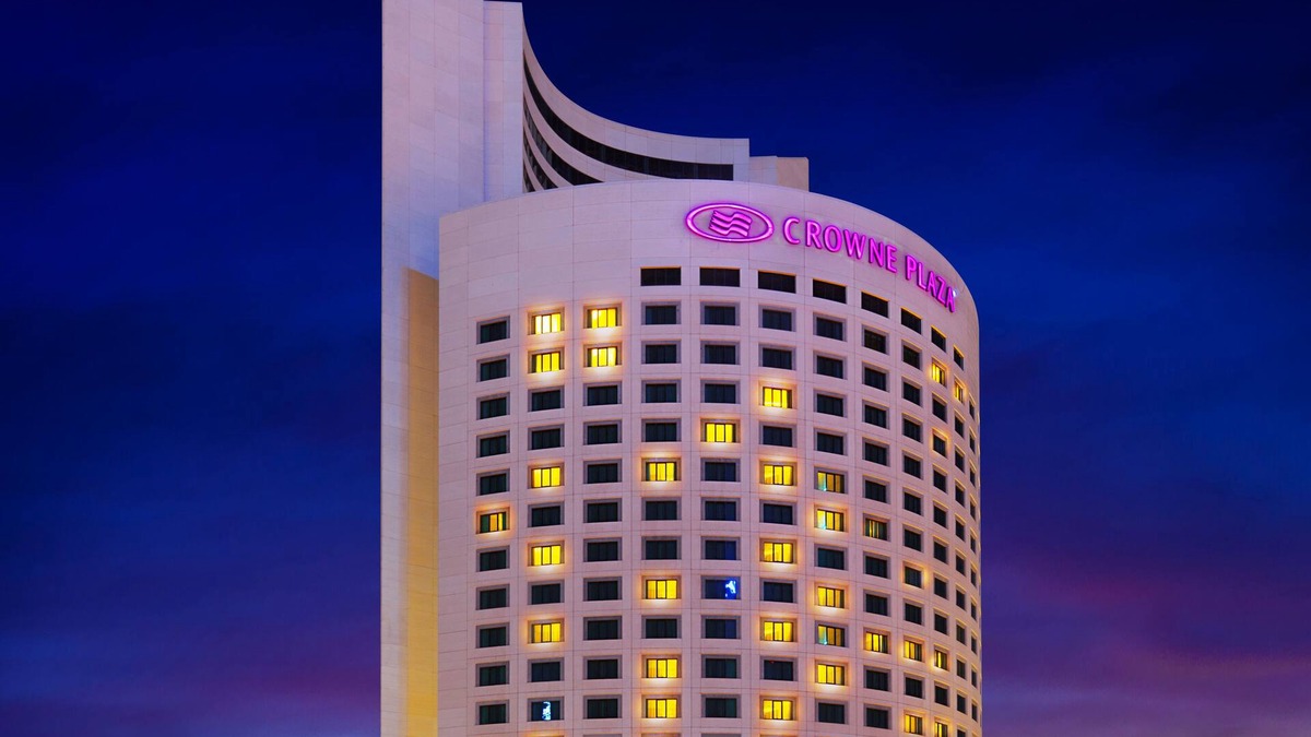 Umraniye Hotel | Crowne Plaza Istanbul - Oryapark by IHG