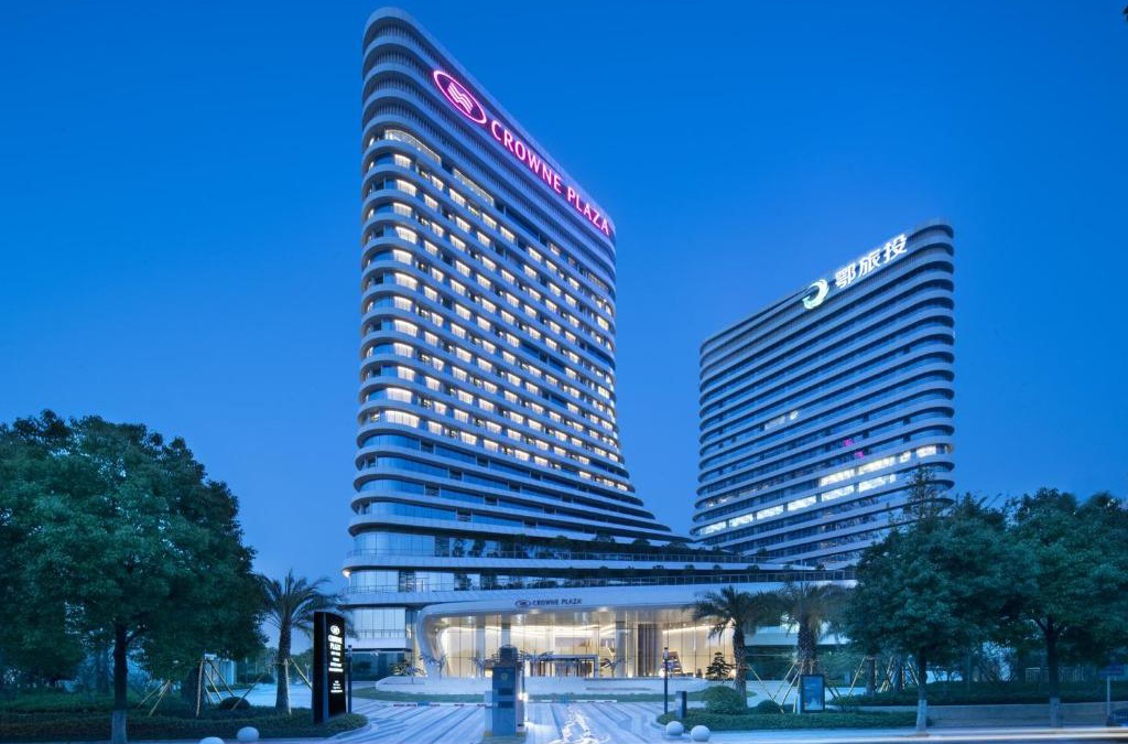 Hongshan Hotel | Crowne Plaza Wuhan Optics Valley by IHG