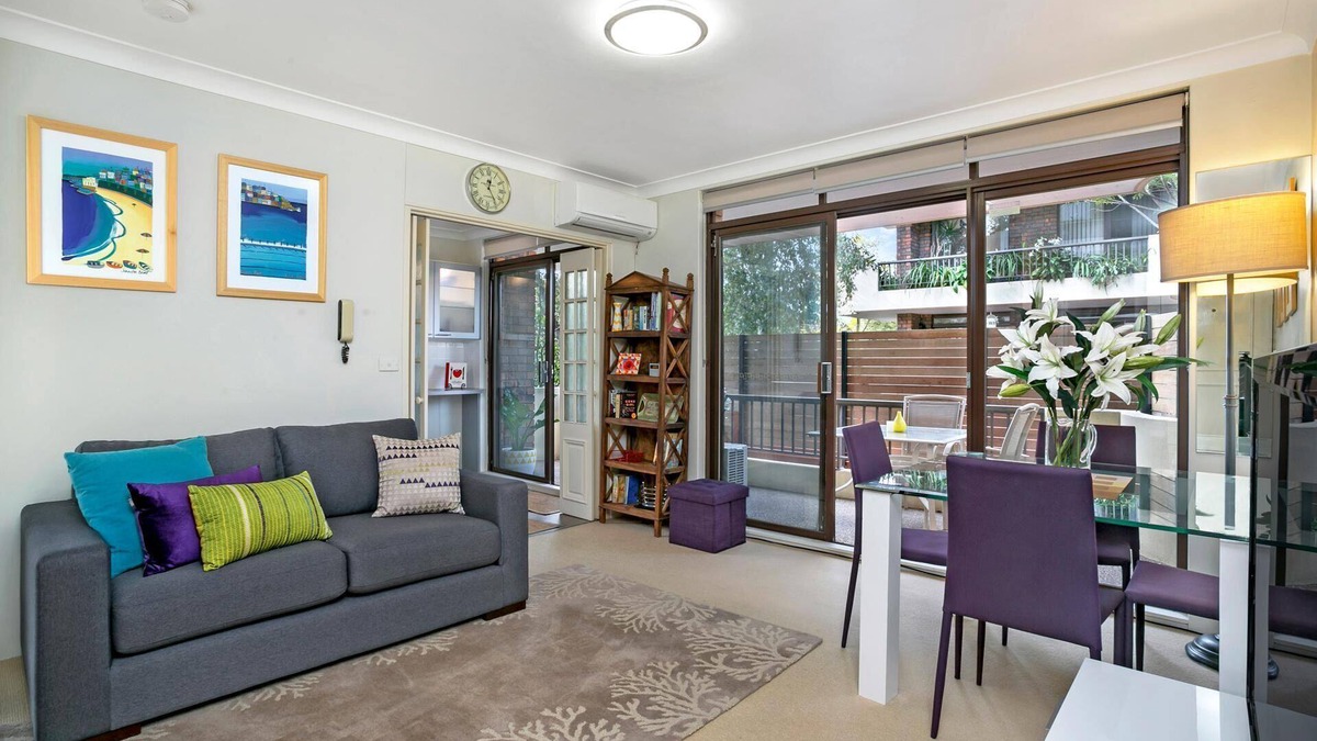 Crows Nest Apartment | Crows Nest- CN016 Brook Street - Ground Floor 1BR with Patio Pool Near Crows Nest Dining Hub