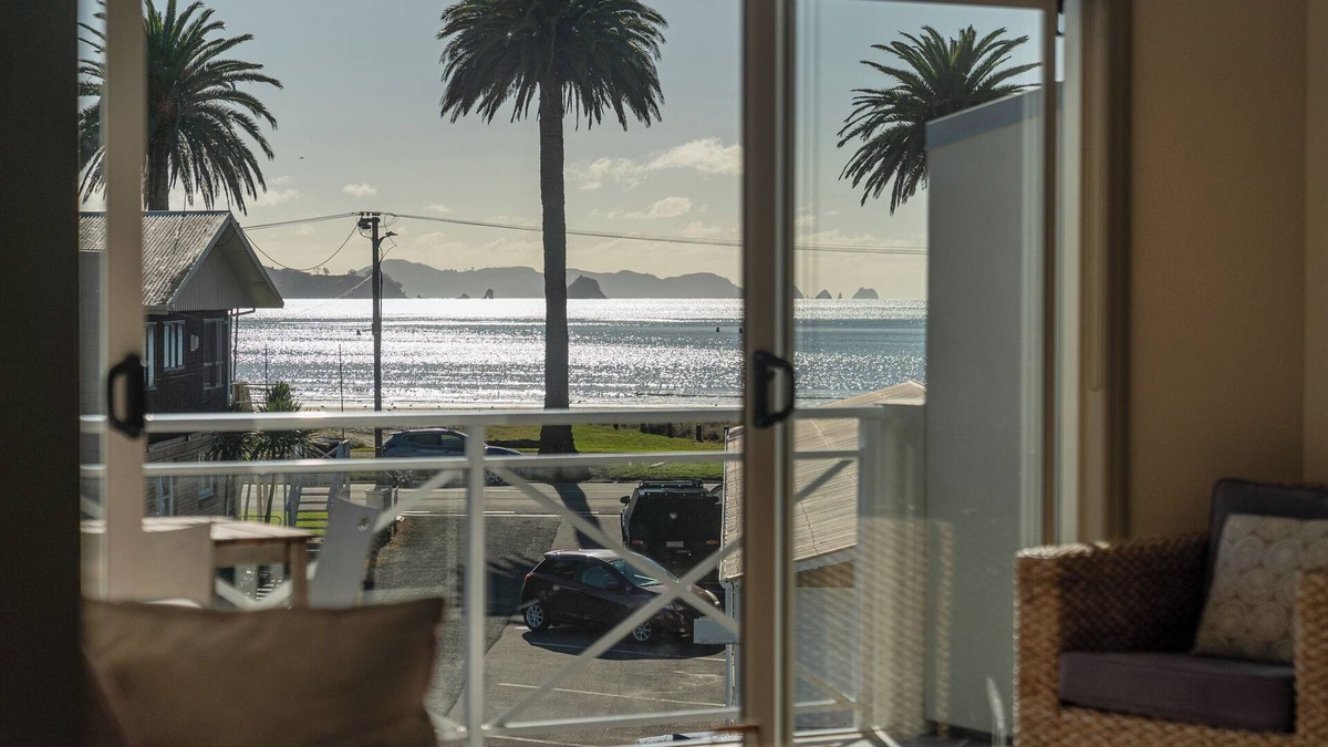 Whitianga Apartment | Crowsnest Apartments