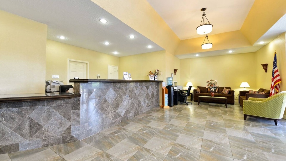 Cocoa Hotel | Cruise Port Inn