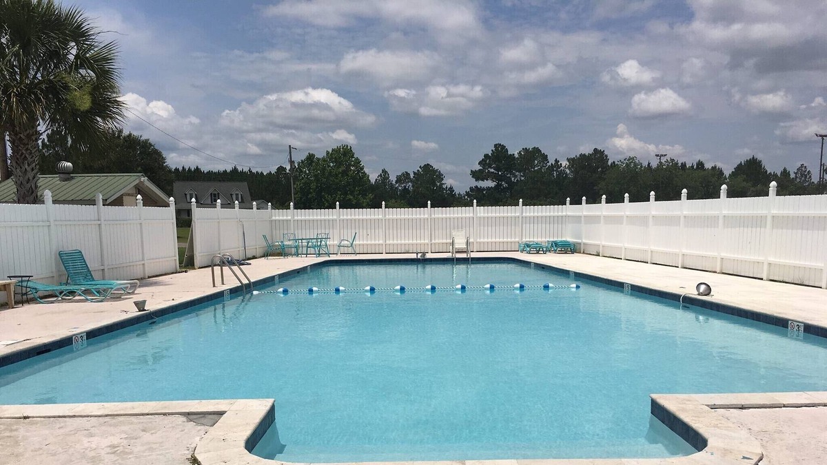 Ashburn House | Cruiser Travel Trailer fully hooked up and ready for you to enjoy!