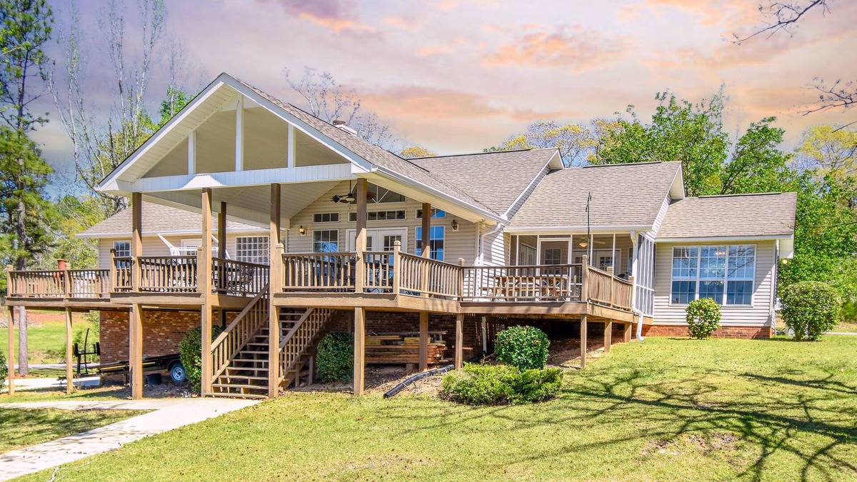 Dadeville House | Crystal Clearwaters by Big Fish Real Estate Group at Lake Martin
