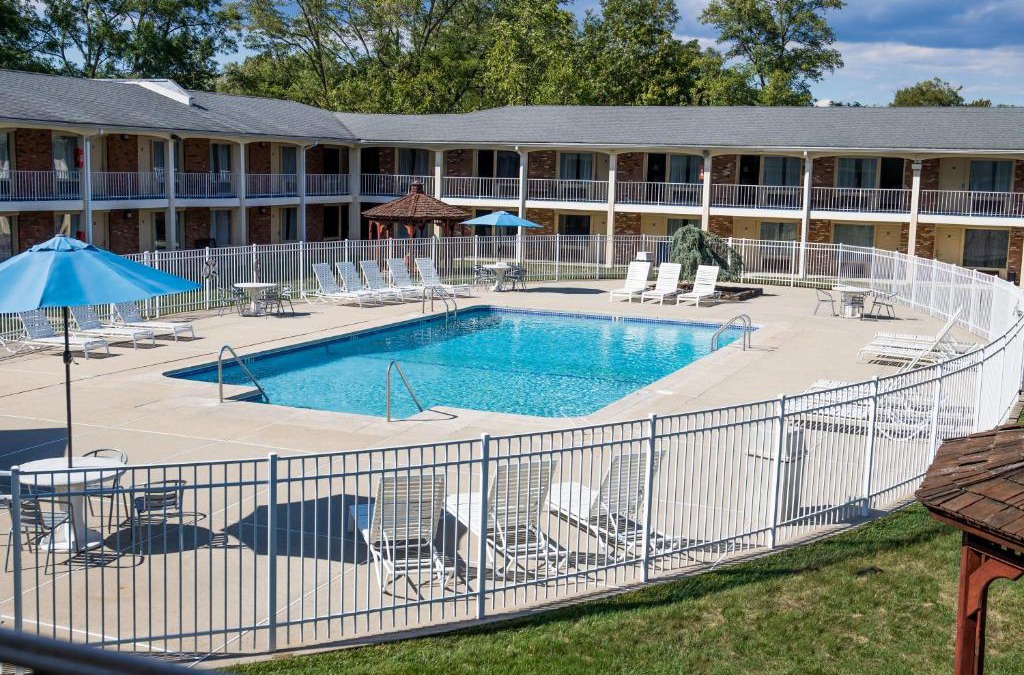 Fort Monmouth Hotel | Crystal Inn Eatontown