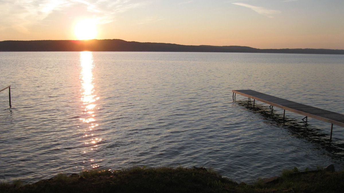 Frankfort Cottage | Crystal Lake Retreat - sits directly on the lake!
