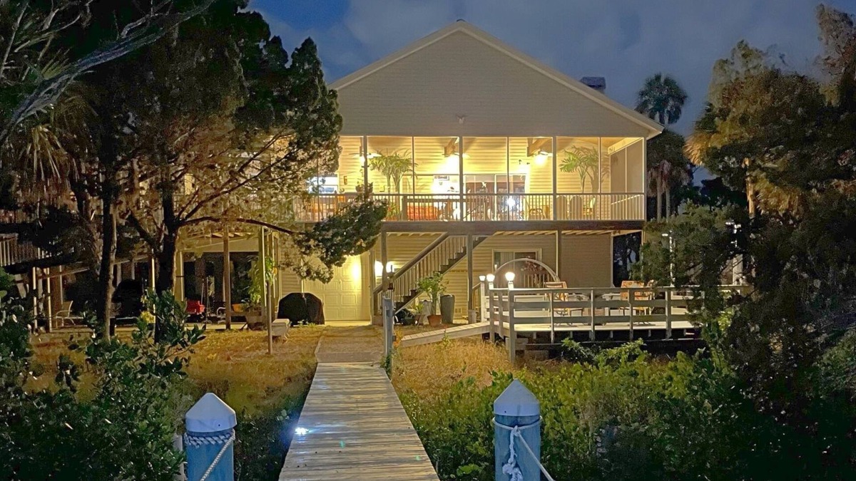 Crystal River Bed & Breakfast | Crystal River Lullaby B&B