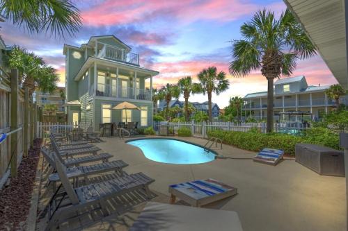 Crystal Beach House | Crystal Tower Free Golf Cart Private Pool