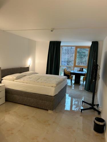 Zweisimmen Bed & Breakfast | Crystal Vista