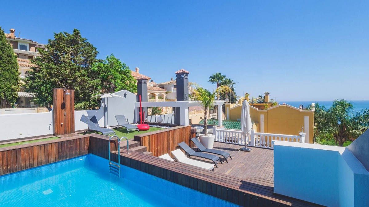 Monte Sancha Villa | Cubo's Gibralfaro House Center/private pool/air conditioning